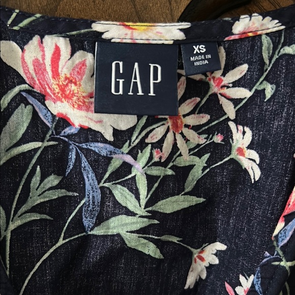 Gap, V-Neck Puff Sleeve Dress, navy with flower detail, XS - Picture 7 of 9
